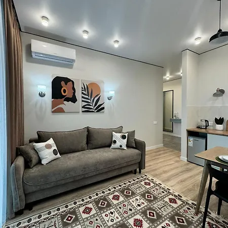 A-Six Apartment Luxury Karaganda Exterior photo